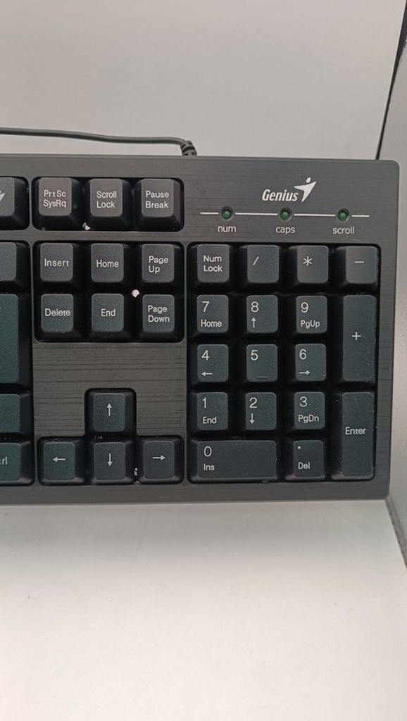 Дешиво Genius smart kb-100 с ломбарда