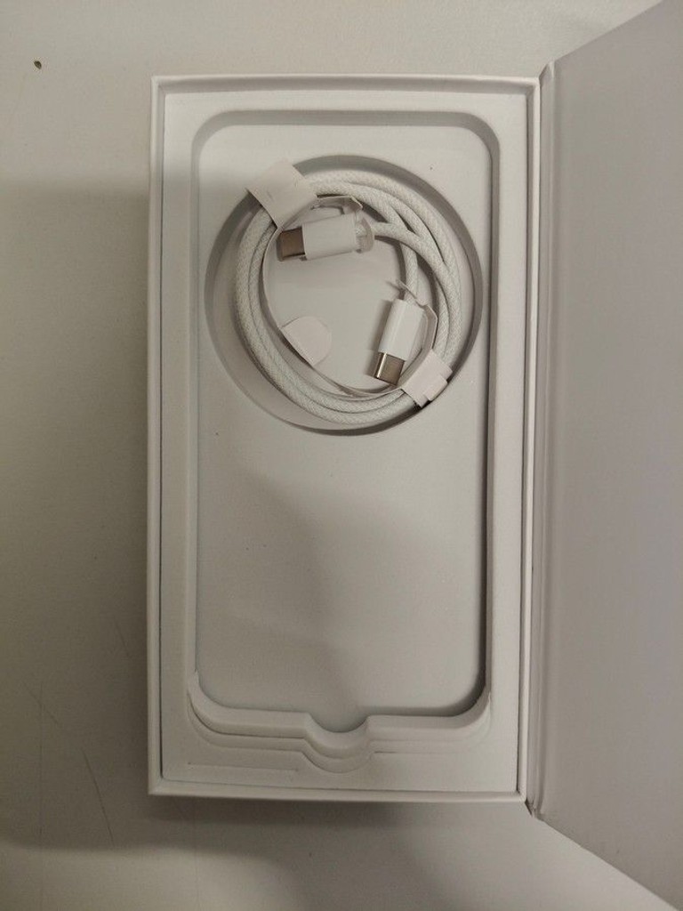 Apple iPhone 17 Pro 256GB eSIM Cosmic Orange (MG7L4) Код:01-201166148. Изображение 7