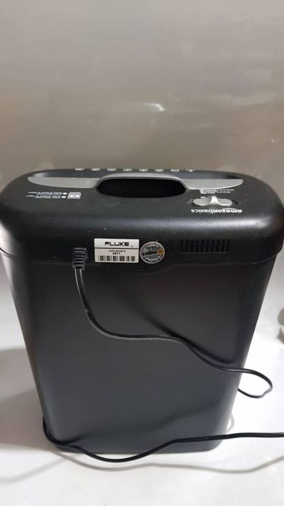 Оголошення Amazon basics Б/У