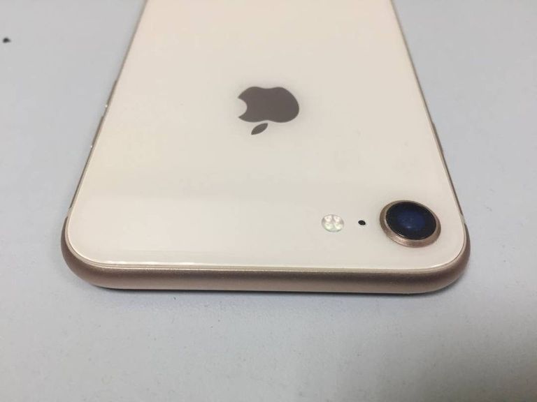 Apple iphone 8 64gb Код:01-19112532. Изображение 7