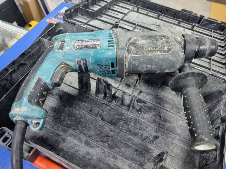 Makita HR2470