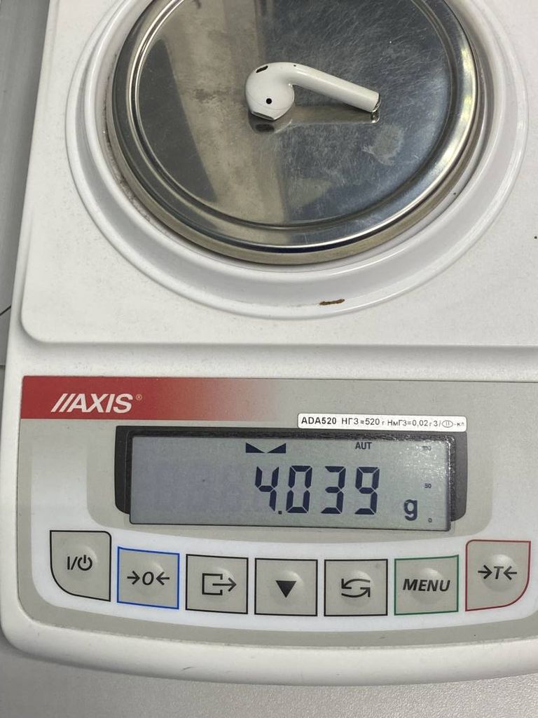 Apple airpods 2nd generation with charging case Код:01-200159570. Изображение 6