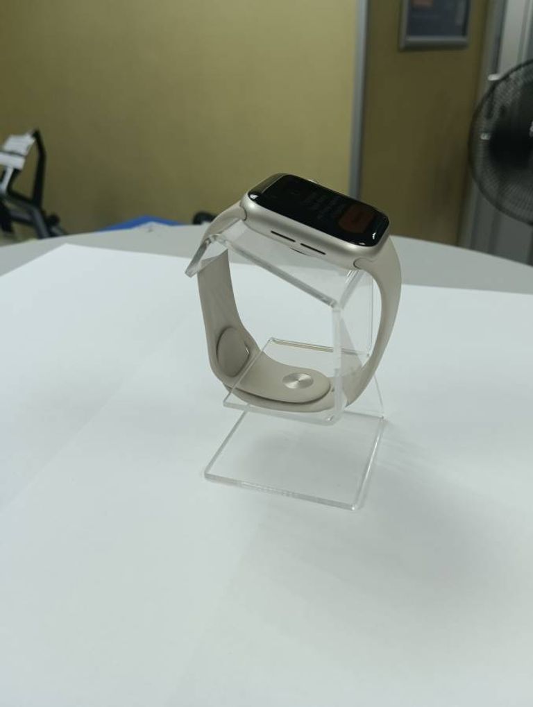 Apple watch se 2 gps 40mm aluminum case with sport