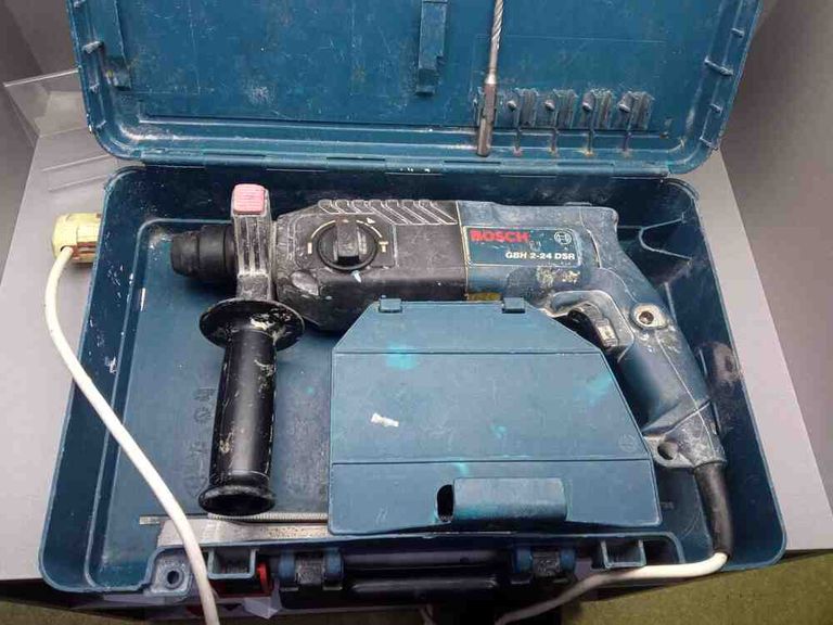 Купити Bosch gbh 2-24 dsr 620вт Б/У