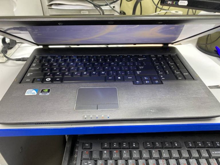 Розпродаж Samsung єкр. 15,5/ pentium core duo t4300 2,1ghz /ram2gb/ hdd250gb/ gf 320m, продавець Техноскарб