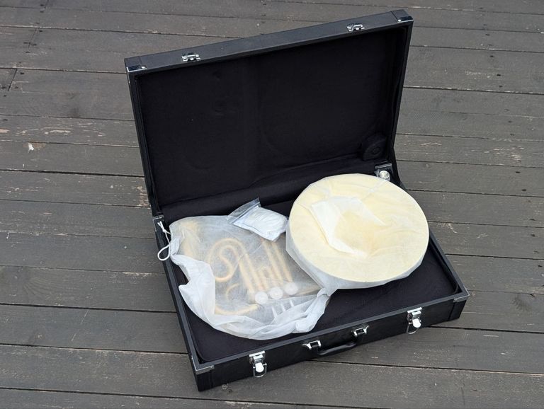 Валторна F/Bb. 3 клапана, знімний розтруб, золотий лак. З мундштуком. У футлярі. Новий.  Код:null. Зображення 8