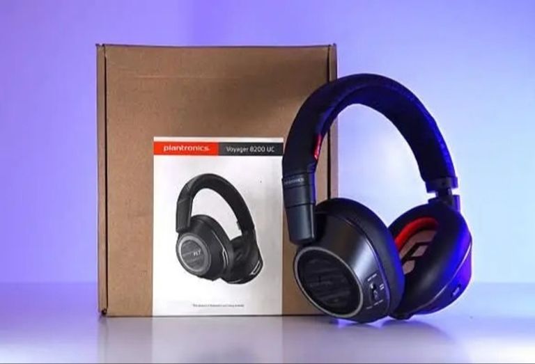 Купить Навушники бездротові Plantronics BackBeat Pro 2, комфорт та якість для вашої музики. Б/У