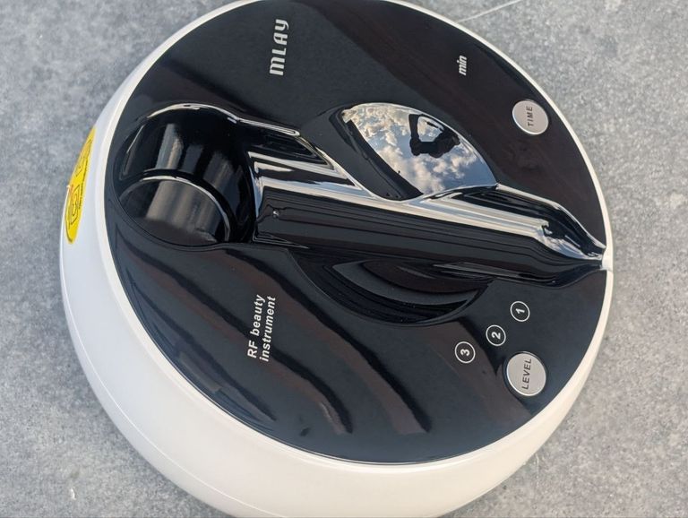 Акція! Мікрострумовий RF ліфтинг масажер для обличчя та тіла TUMAKOU RF01. Новий.  Код:null. Зображення 4