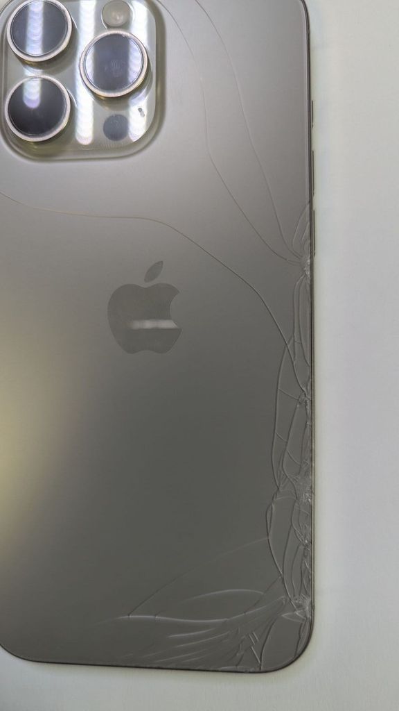 Apple iphone 16 pro max 256gb Код:01-200548169. Зображення 8