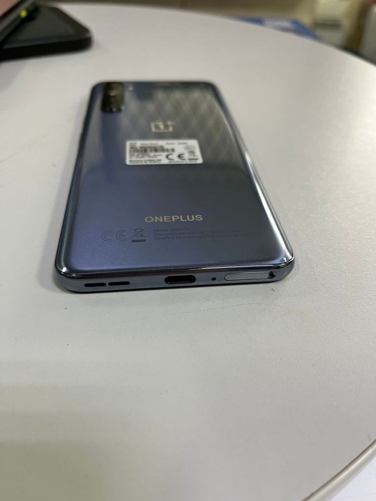 Объявление Oneplus nord 1 8/128gb Б/У