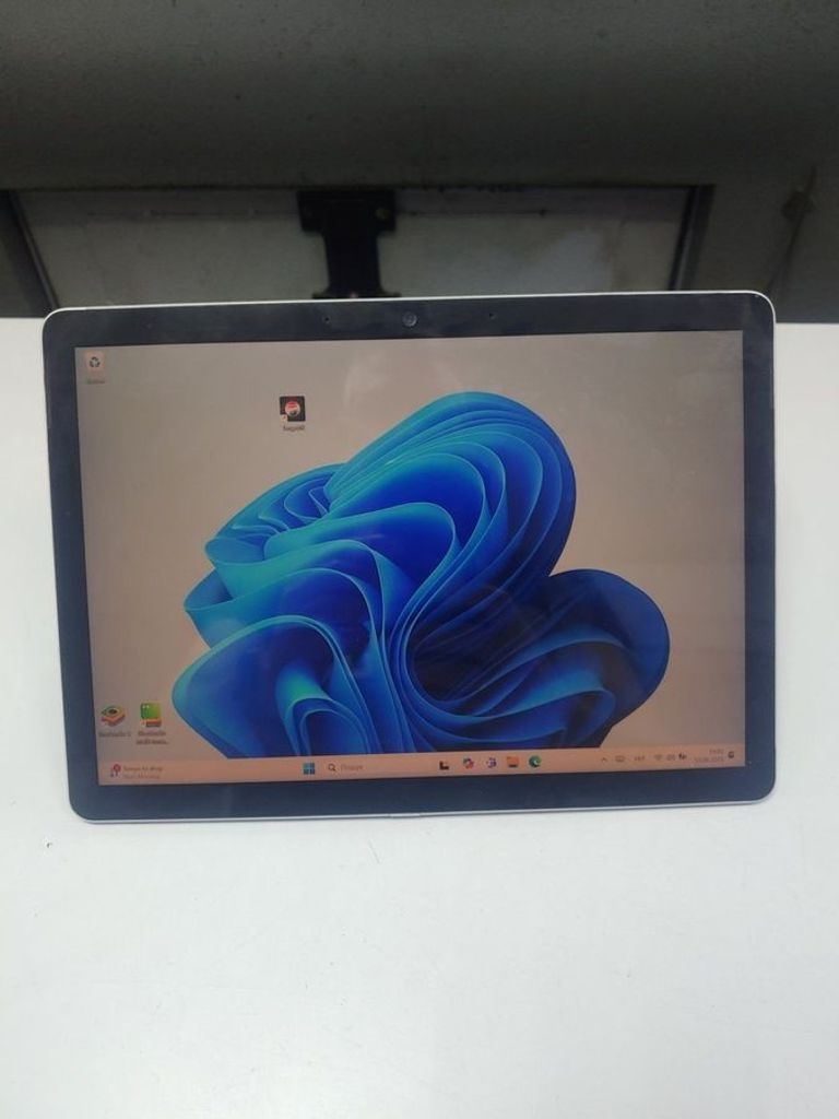 Купить Microsoft surface go 2 intel pentium 4425y Б/У