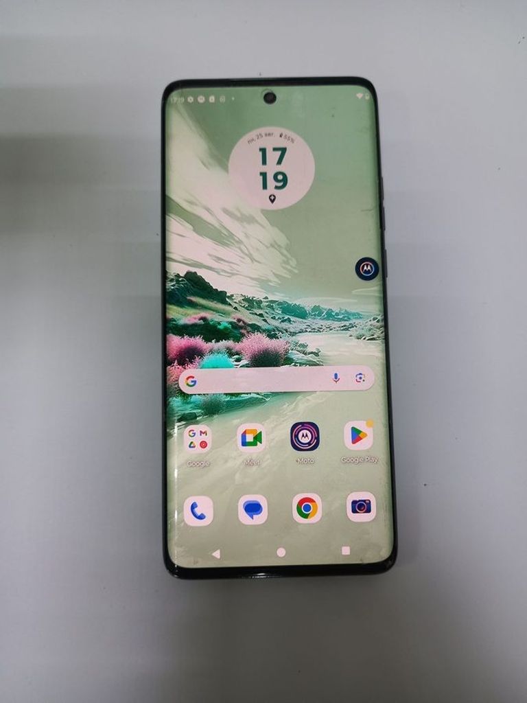 Купити Motorola edge 40 neo 12/256gb Б/У