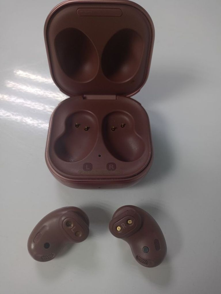 Распродажа Samsung galaxy buds live, продавец Техноскарб