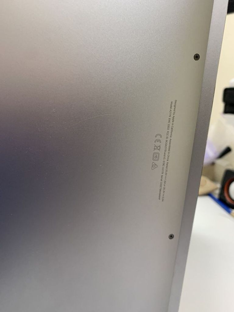 Дешиво Apple macbook air 13" 2020 a2179 core i3 1,1ghz/ram8gb/ssd256gb/intel iris plus graphics с ломбарда