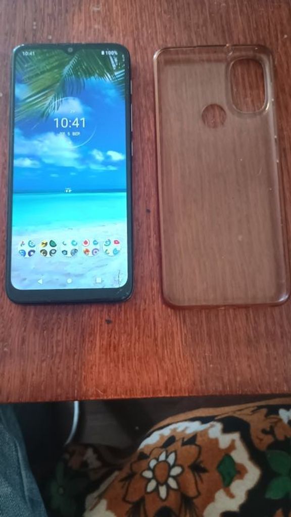 Дешево Motorola E20 2/32GB Graphite (PARX0000RS) з ломбарду