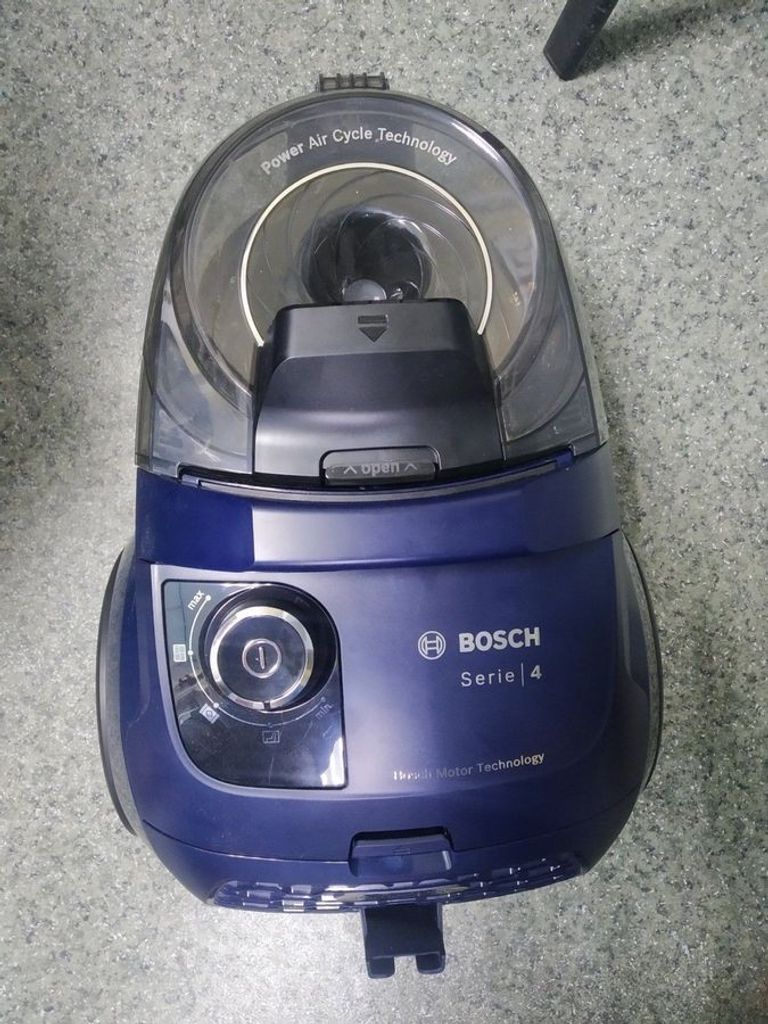 Купити Bosch Serie 4 BGS21X320 Б/У