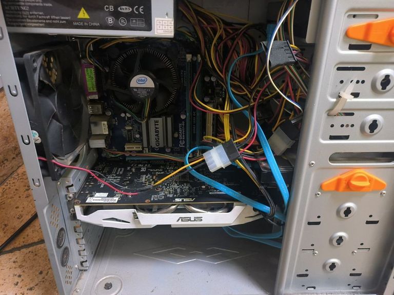 Купить Пк intel pentium e6700/ram 2 gb/hdd 1000 gb/ssd відсутній/nvidia gtx 1060 (geforce) 6gb gddr5 192bit Б/У