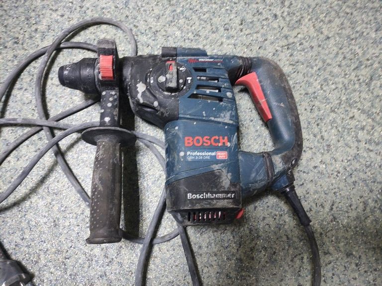 Купити Bosch GBH 3-28 DRE (061123A000) Б/У