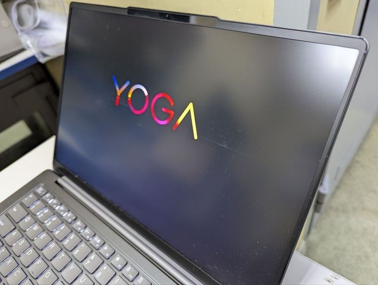 Объявление Lenovo yoga pro 7 14,5/процесор: amd ryzen 7 7840hs/3,8 ггц/озп: 32 гб/ssd: 1000гб/radeon 780m Б/У