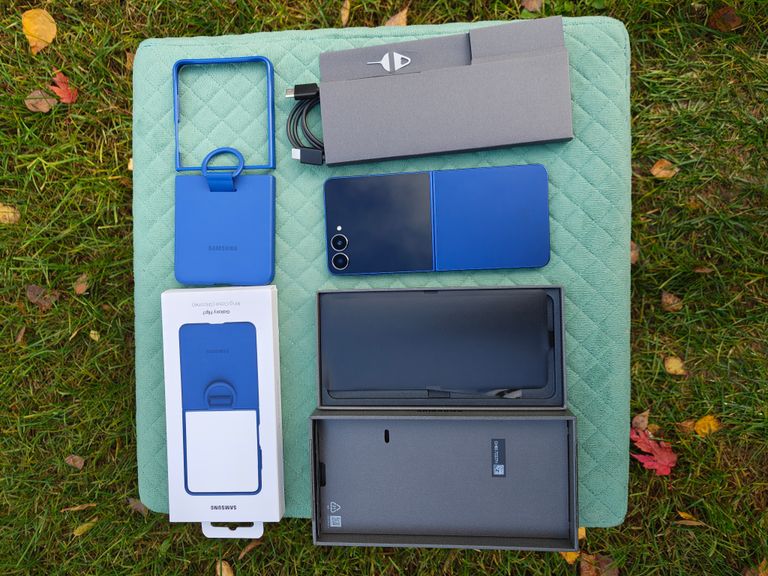 Купити Samsung Galaxy Flip7 12/512GB Blue Shadow (SM-F766BDBH) Б/У