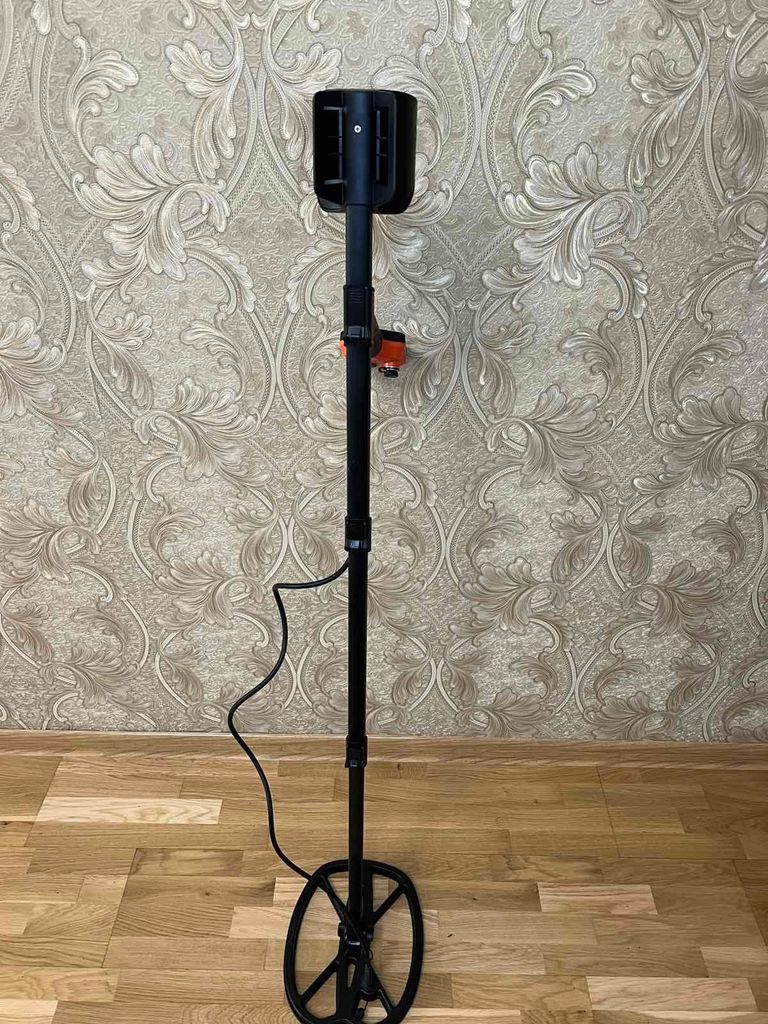 Оголошення Quest Q30 Б/У