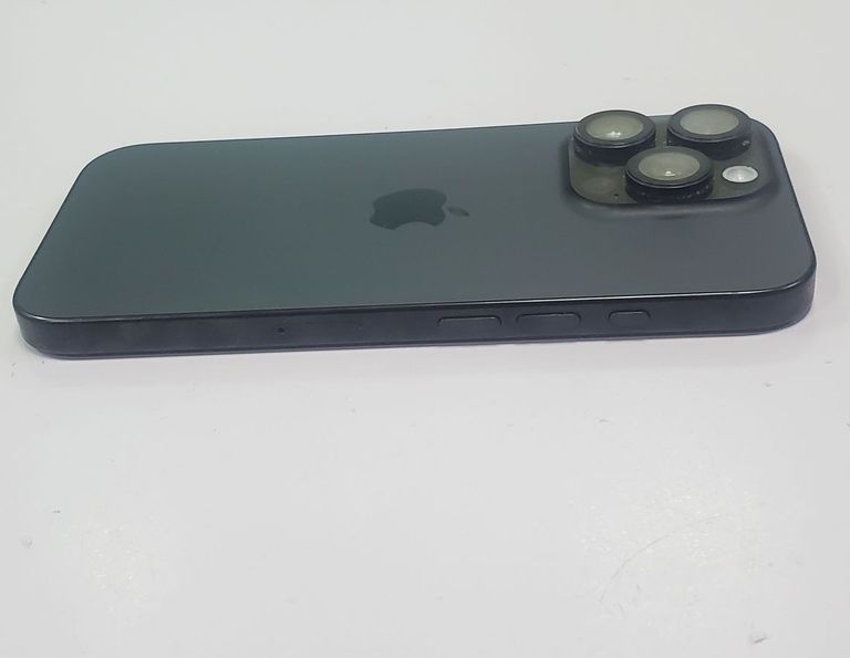 Apple iPhone 16 Pro 256GB eSIM Black Titanium (MYMG3) Код:01-200801564. Изображение 5