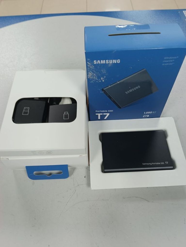 Оголошення Samsung t7 2 tb indigo Б/У