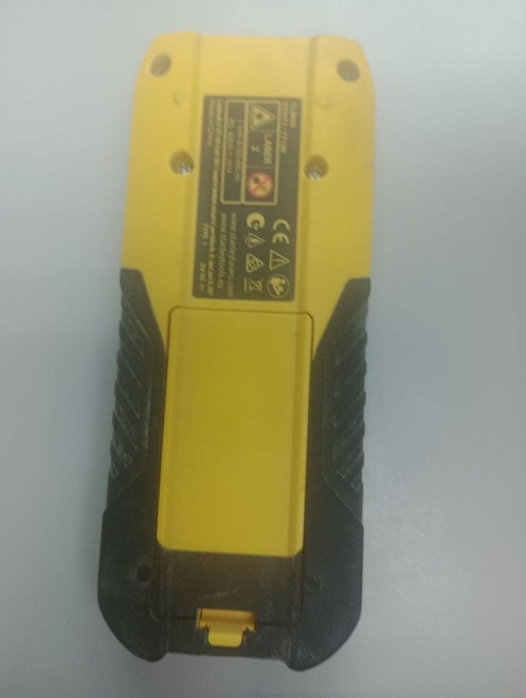 Дешево Stanley TLM 99 з ломбарду