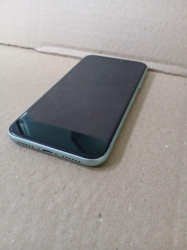 Apple iPhone 11 64GB White (MWL82) Код:01-200807850. Изображение 12