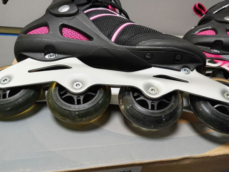Дешево Rollerblade macroblade 80w 40см з ломбарду