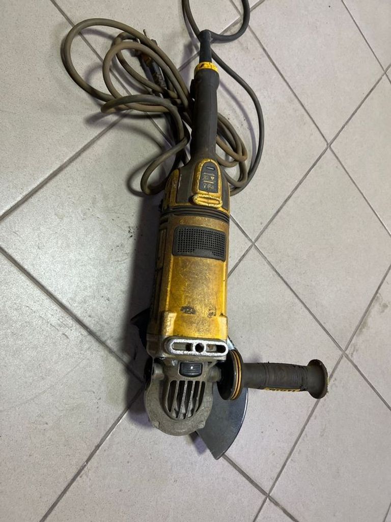 Dewalt DWE4579 Код:01-200815417. Изображение 5