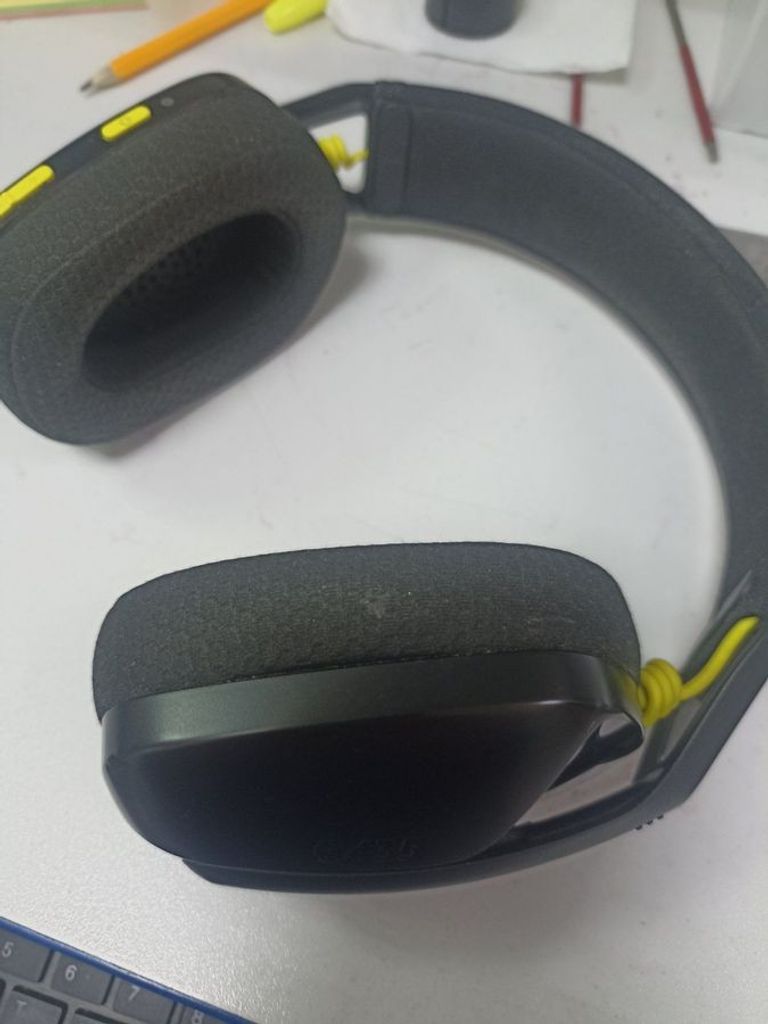 Оголошення Logitech g435 Б/У