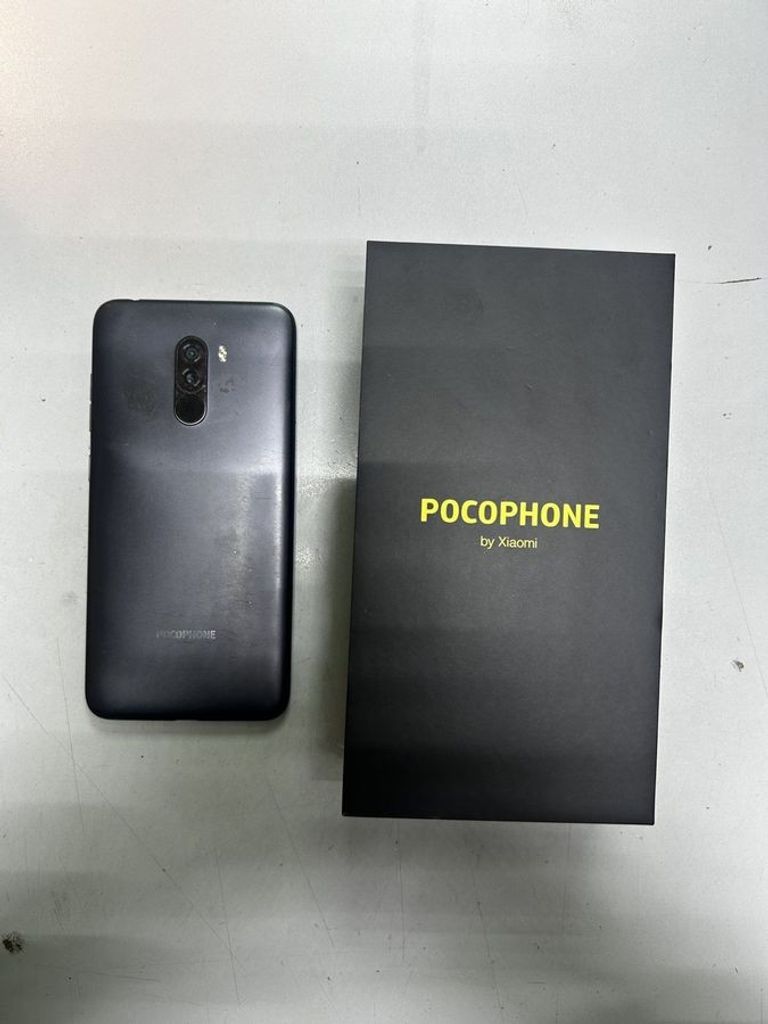 Дешево Xiaomi pocophone f1 6/128gb з ломбарду