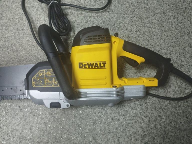 Оголошення Dewalt DWE398 Б/У