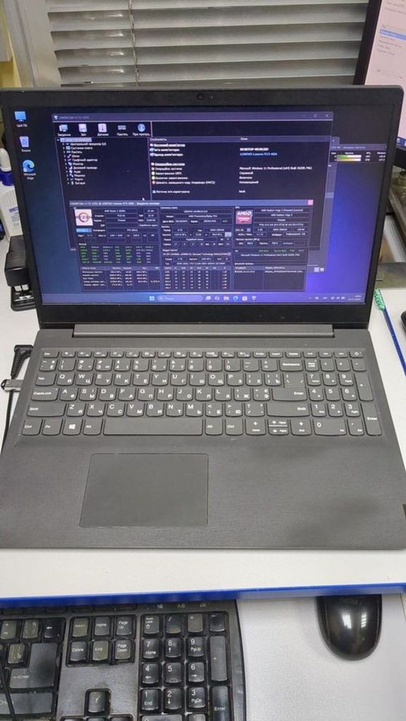 Купить Lenovo 15/ryzen 3 3250u ddr4/8gb ddr4/hdd *відсутній/ssd 256 gb/*інтегрована Б/У