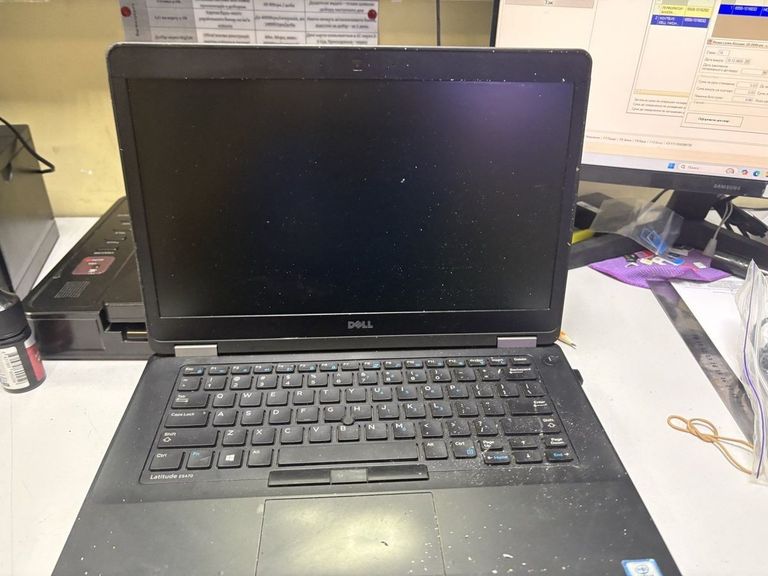 Распродажа Dell 14/core i5 6300u ddr3/8gb ddr3/hdd *відсутній/ssd 256 gb/*інтегрована, продавец Техноскарб