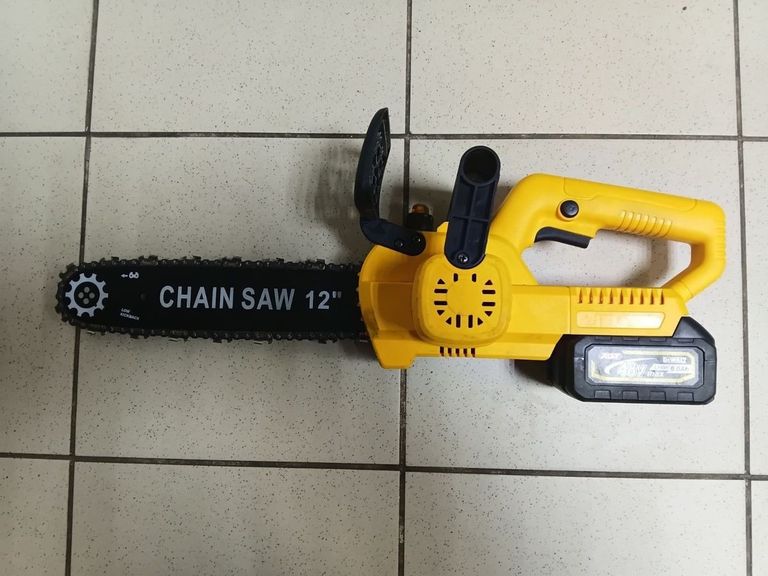 Оголошення Dewalt Копія duc 122 z 1акб зп Б/У