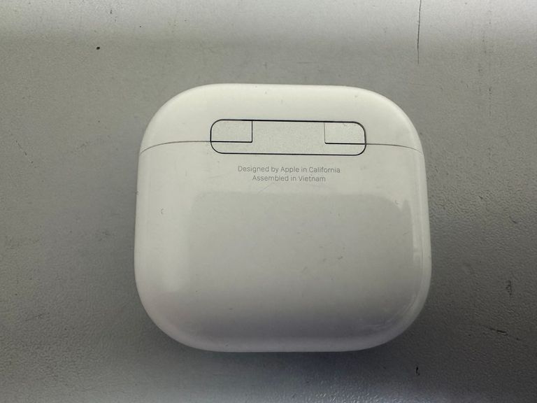 Дешево Apple airpods 4 з ломбарду