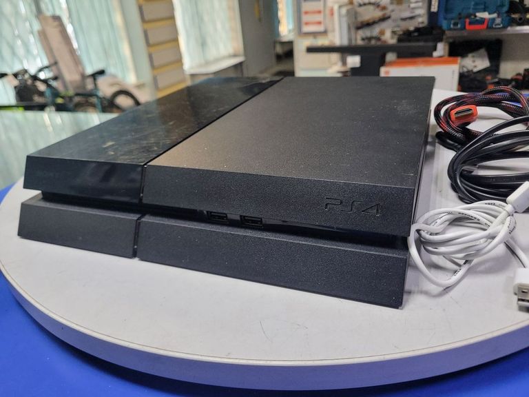 Дешево Sony playstation 4 500gb з ломбарду