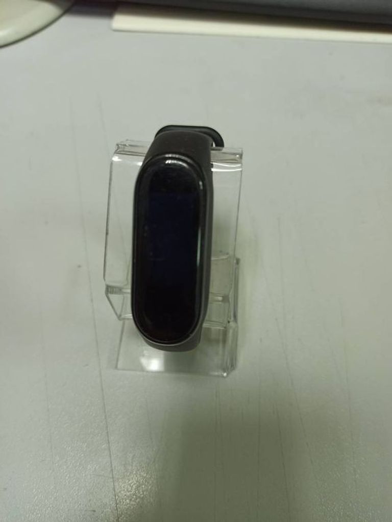 Оголошення Xiaomi Mi Smart Band 4 Black Б/У