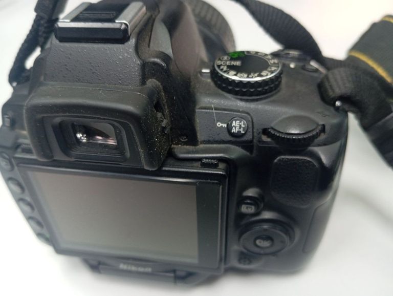 Купити Nikon d5000 + af-s dx nikkor 18-55mm f/3,5-5,6g vr Б/У