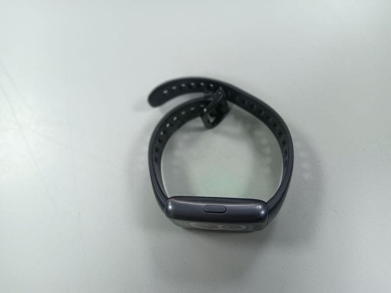 Дешево Huawei band 6 з ломбарду