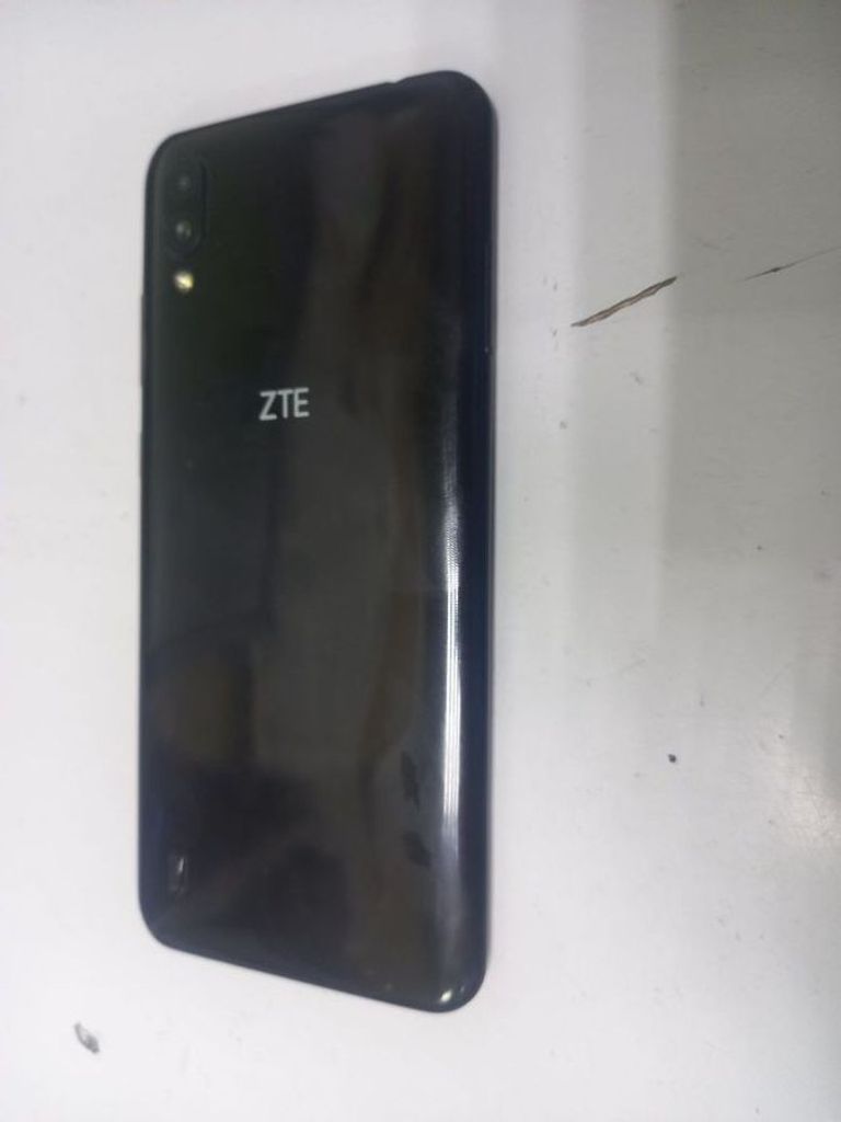 Оголошення Zte Blade A5 2020 2/32GB Blue Б/У