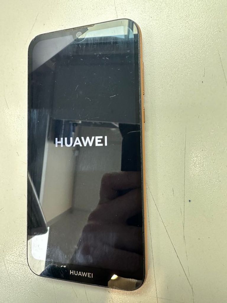 Оголошення Huawei y5 2019 amn-lx9 2/16gb Б/У