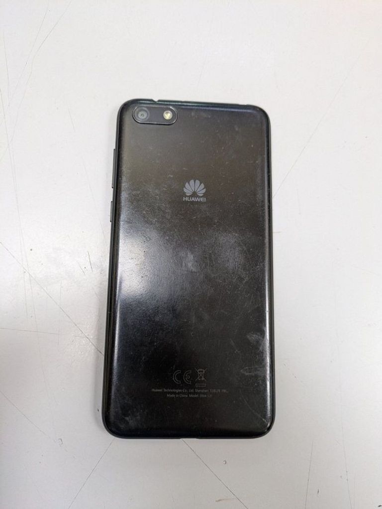 Дешиво Huawei y5 2018 dra-l21 2/16gb с ломбарда