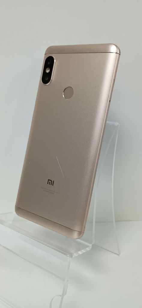 Купити Xiaomi Redmi Note 5 3/32GB Black Б/У