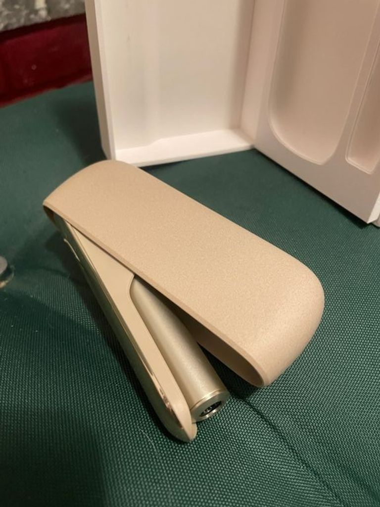 Новий пристрій iqos iluma . Золотий. Запакованний. Гарантія. Код:null. Зображення 4