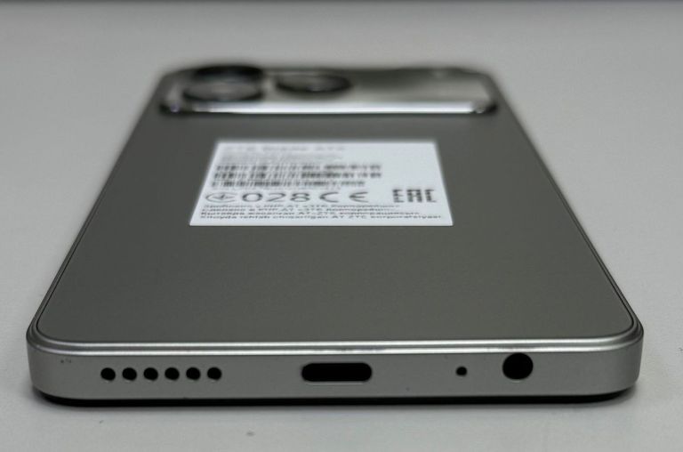 Дешево Zte Blade A76 4/128GB Gray з ломбарду