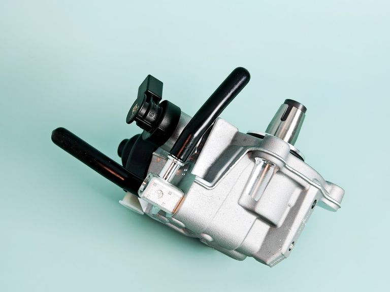 Bosch 0445010776 0445010777 13518579228 Код:null. Изображение 6