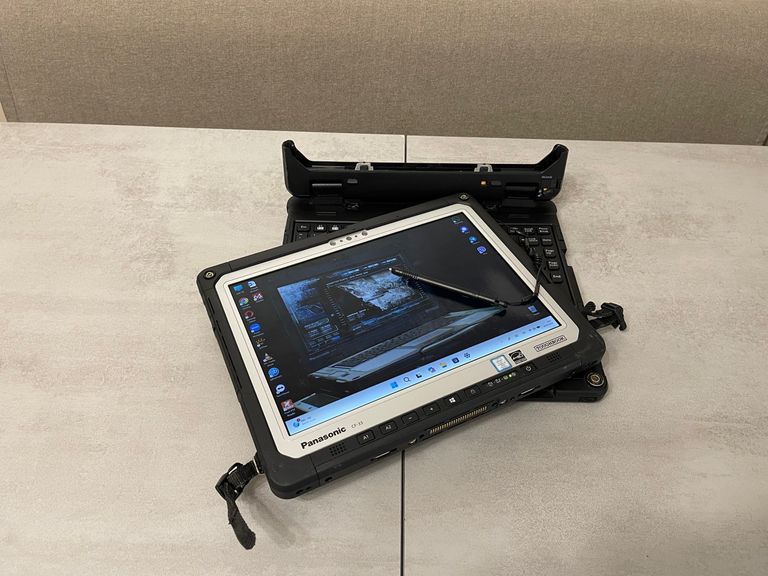 Захищений ноутбук-планшет Panasonic Toughbook CF-33, 12", i7-7600U, 16GB, 256GB, 4G LTE Код:null. Изображение 4